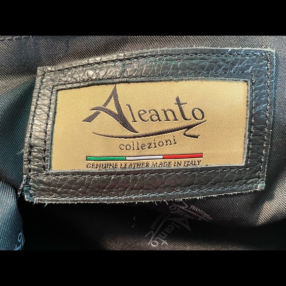Aleanto Collezioni Made in Italy black leather cute large bag. Cute design. - Picture 2 of 15